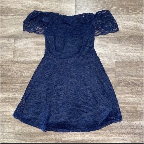 Charlotte Russe Off-The-Shoulder Lace Blue Cocktail Party Dress Size Large - Picture 1 of 7